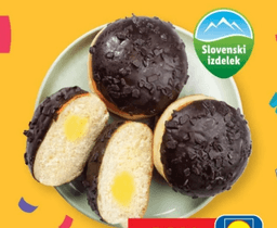 Čokoladni krof z vanilijevim polnilom
