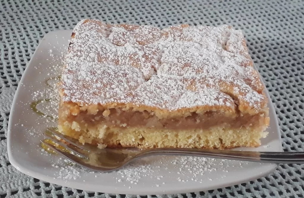 Jabolčna pita 400 g - Akcija v trgovini Jager