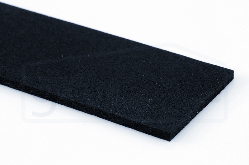 Samolepilna pena - Akcija v trgovini Bauhaus