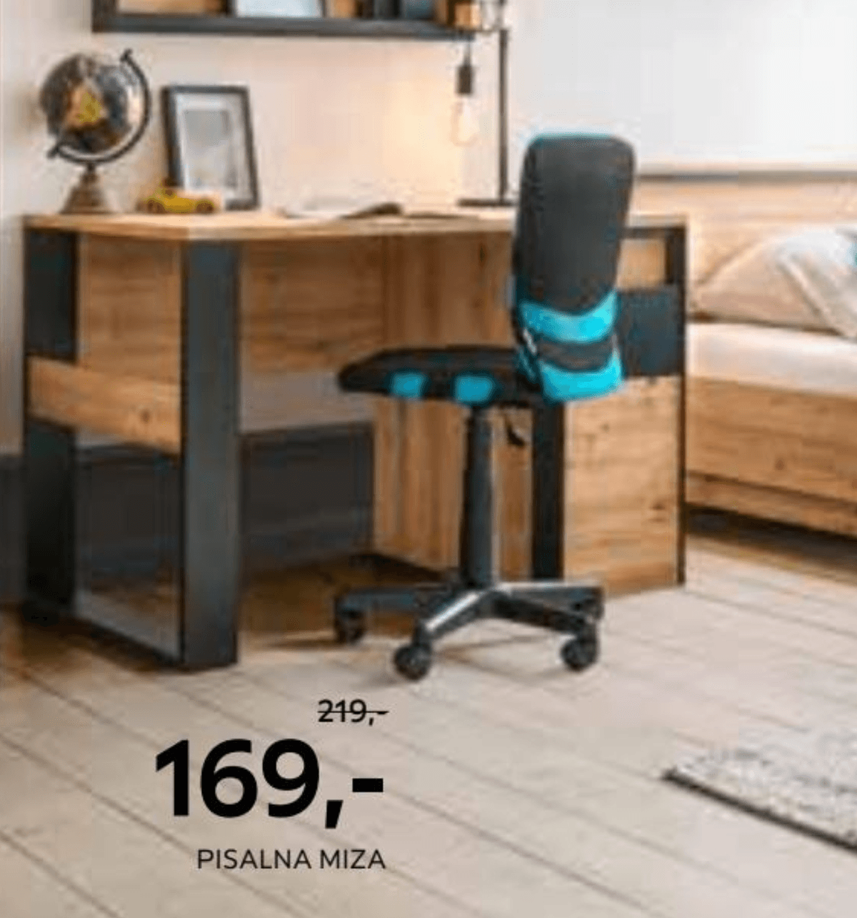 Pisalna miza - Akcija v trgovini Lesnina