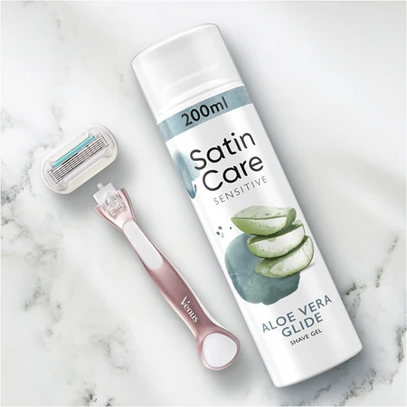 Venus Satin Care Shaving Gel - Akcija v trgovini Tuš