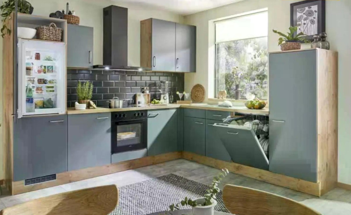 Kotna kuhinja - Akcija v trgovini Lesnina