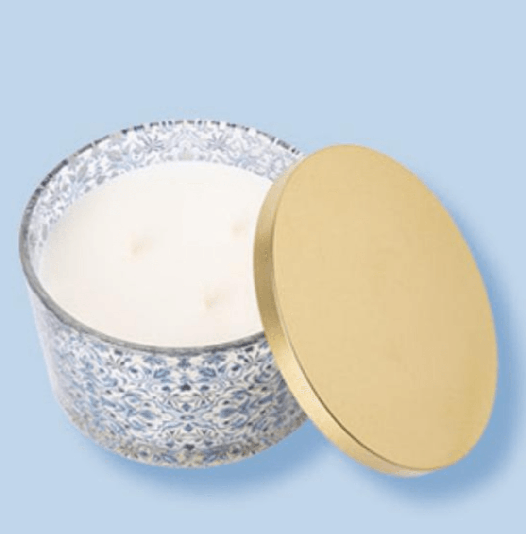 Dišeča sveča v kozarcu - Akcija v trgovini Pepco