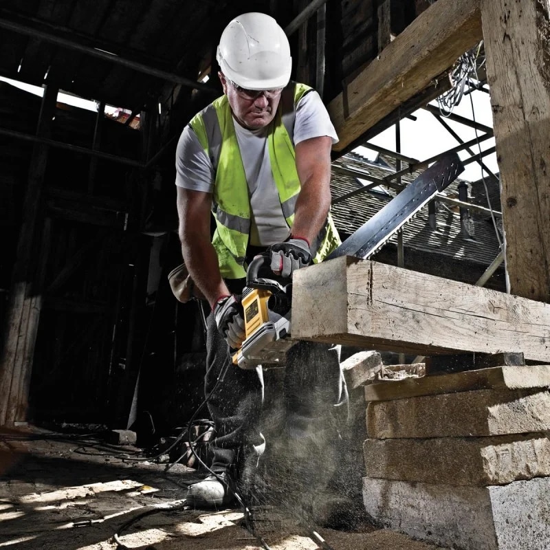 DeWalt aligator žaga DWE398 - Akcija v trgovini Jager