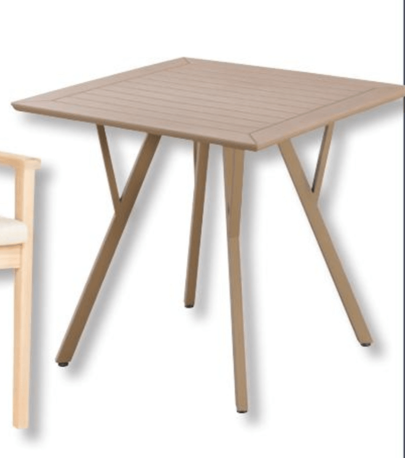 Vrtna miza - Akcija v trgovini Bauhaus