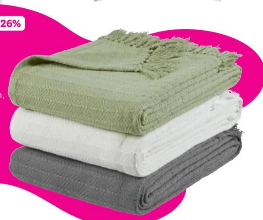 Pregrinjalo „LARA" - Akcija v trgovini Mömax