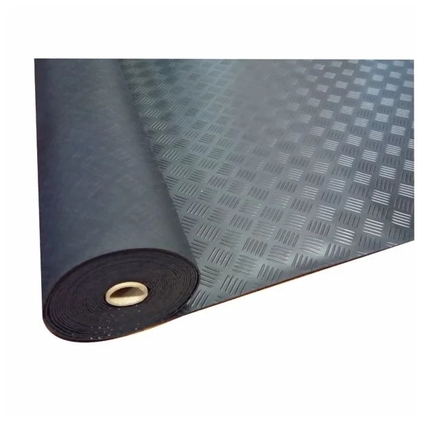 Avtotekač Karo Gumitehna - Akcija v trgovini Merkur