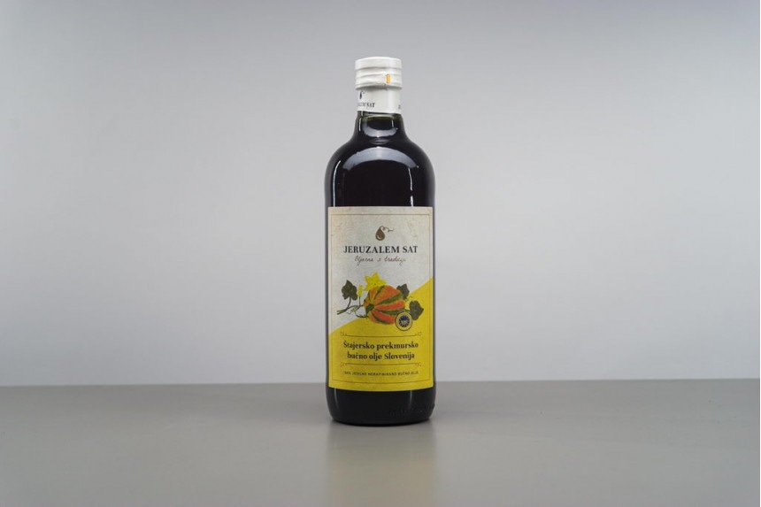 Štajersko prekmursko bučno olje Slovenija 1 l Jeruzalem Sat - Akcija v trgovini Spar