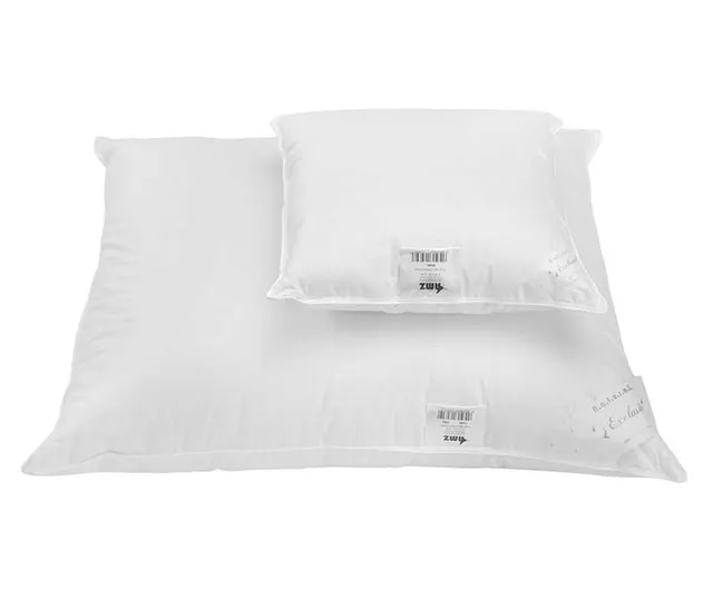 Vzglavnik 50x70 cm BASIC - Akcija v trgovini Jysk