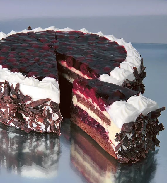 Višnjeva torta 14-16 kosov Domači izdelek - Akcija v trgovini E.Leclerc