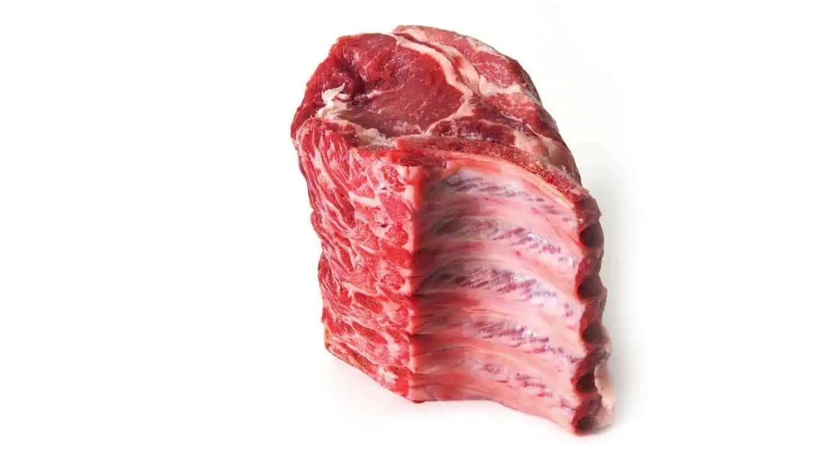 Mlada goveja rebra, prsi s kostjo IK 1 kg Akcija v trgovini Tuš