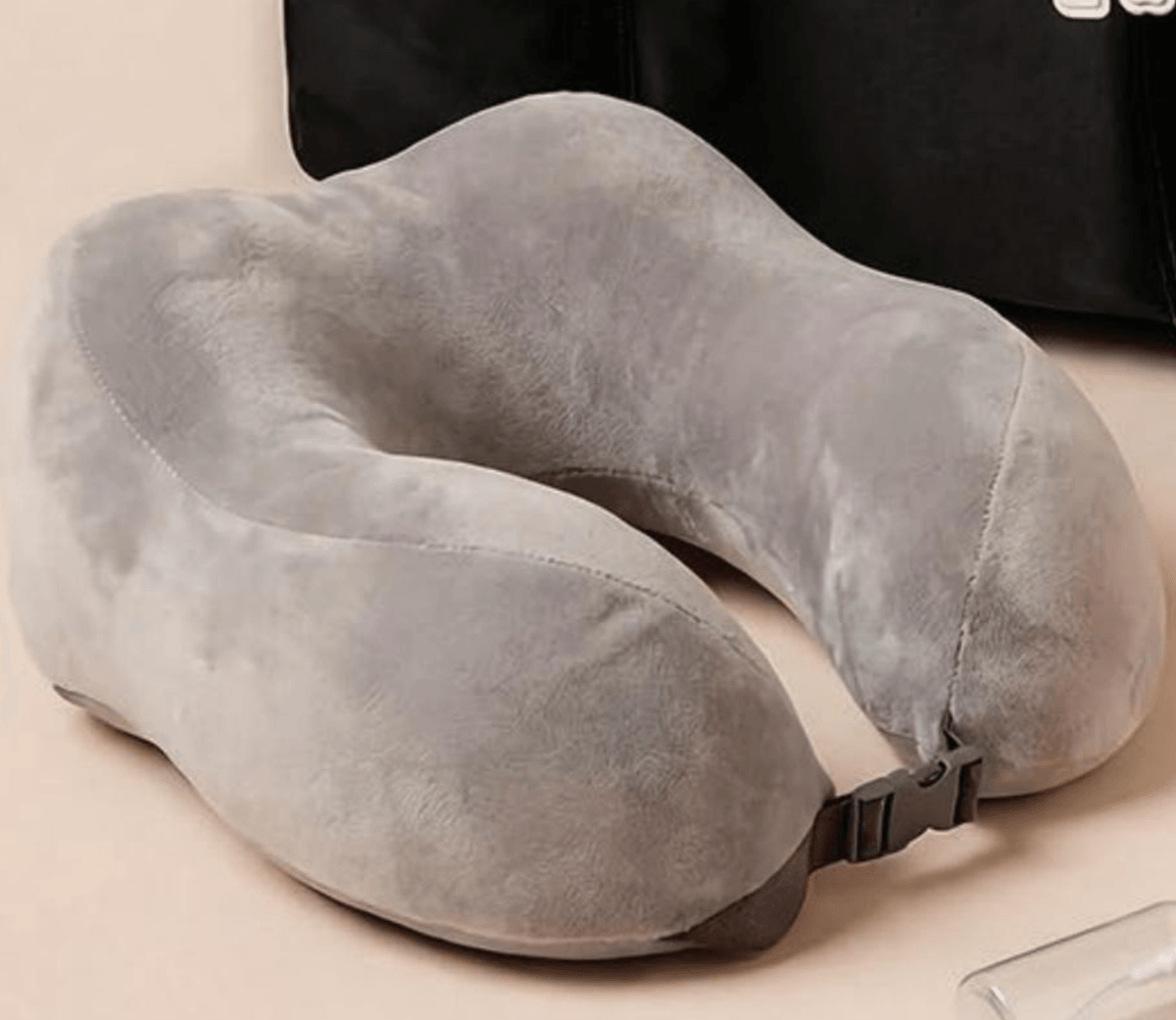 Potovalna blazina s spominsko peno - Akcija v trgovini Pepco