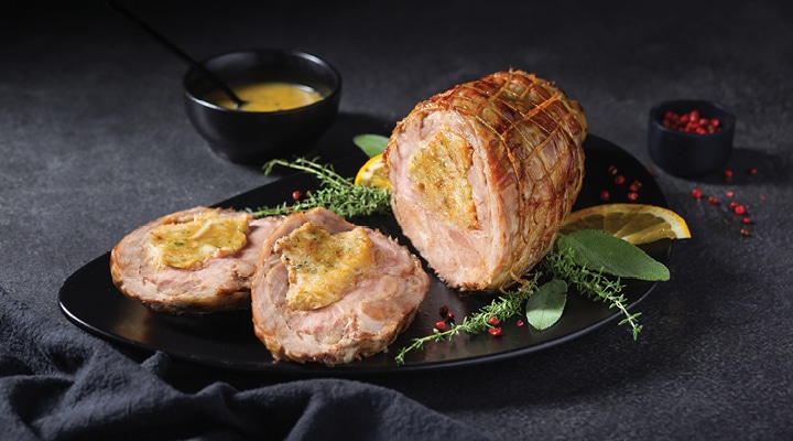 Svinjski vrat brez kosti s kruhovim nadevom Minute - Akcija v trgovini Mercator