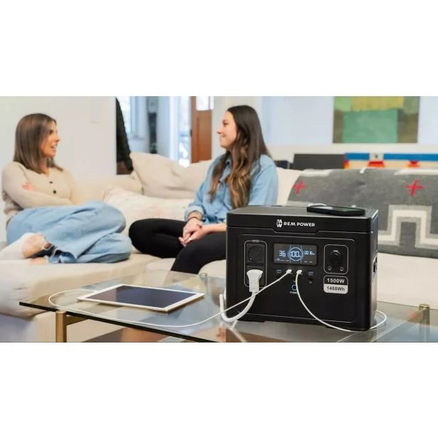 Prenosni hranilnik energije PBEM 1501E APP + solarni panel SPEM Rem Power - Akcija v trgovini Merkur