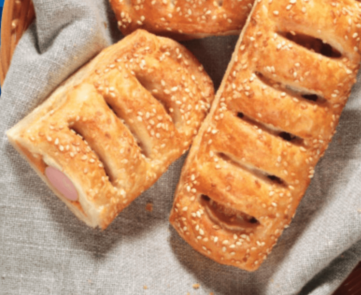 Štručka s hrenovko 100 g - Akcija v trgovini Lidl