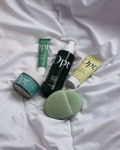 Opt Optimals Hydra Radiance lahka krema 50 ml - Akcija v trgovini Oriflame