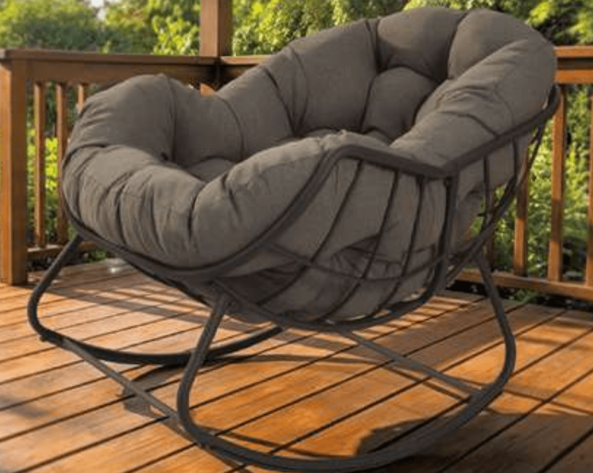 Gugalni stol - Akcija v trgovini E.Leclerc