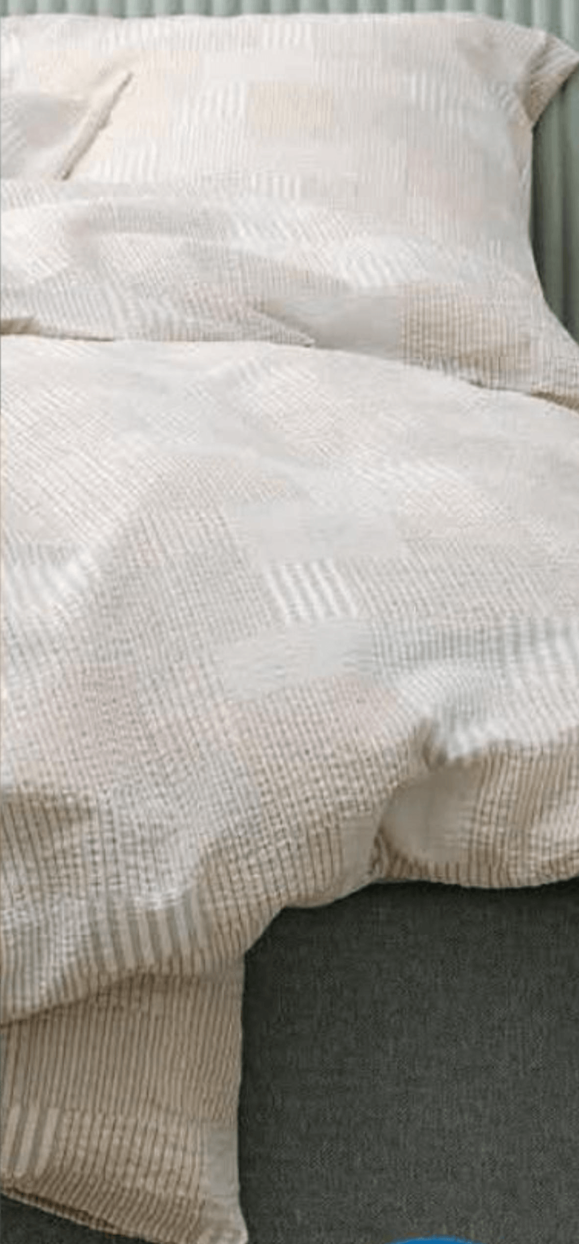 Posteljnina KARI 140x200+50x70/75 cm - Akcija v trgovini Jysk