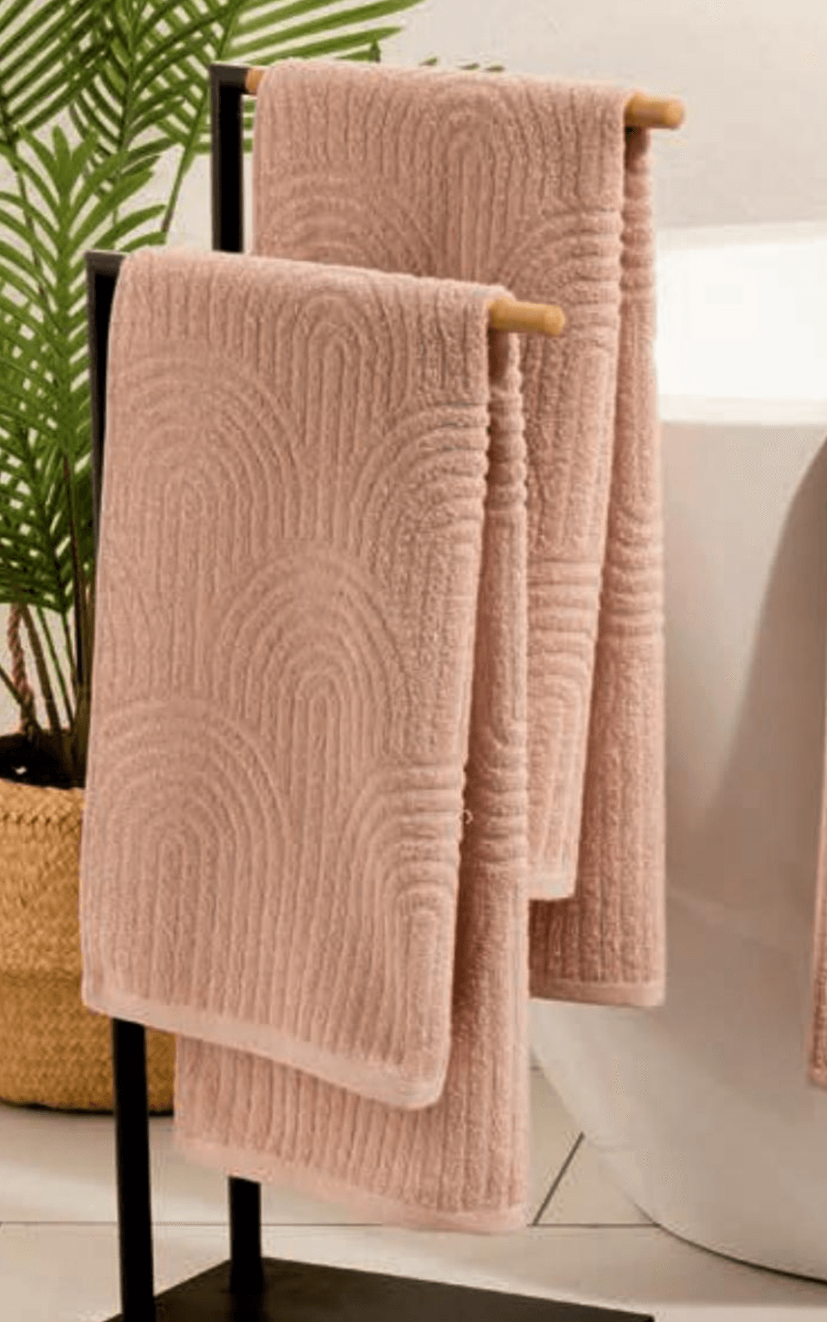 Novitesse Brisača majhna: 50 x 100 cm, 2 kosa; velika: 70 x 140 cm, 1 kos Akcija v trgovini Hofer