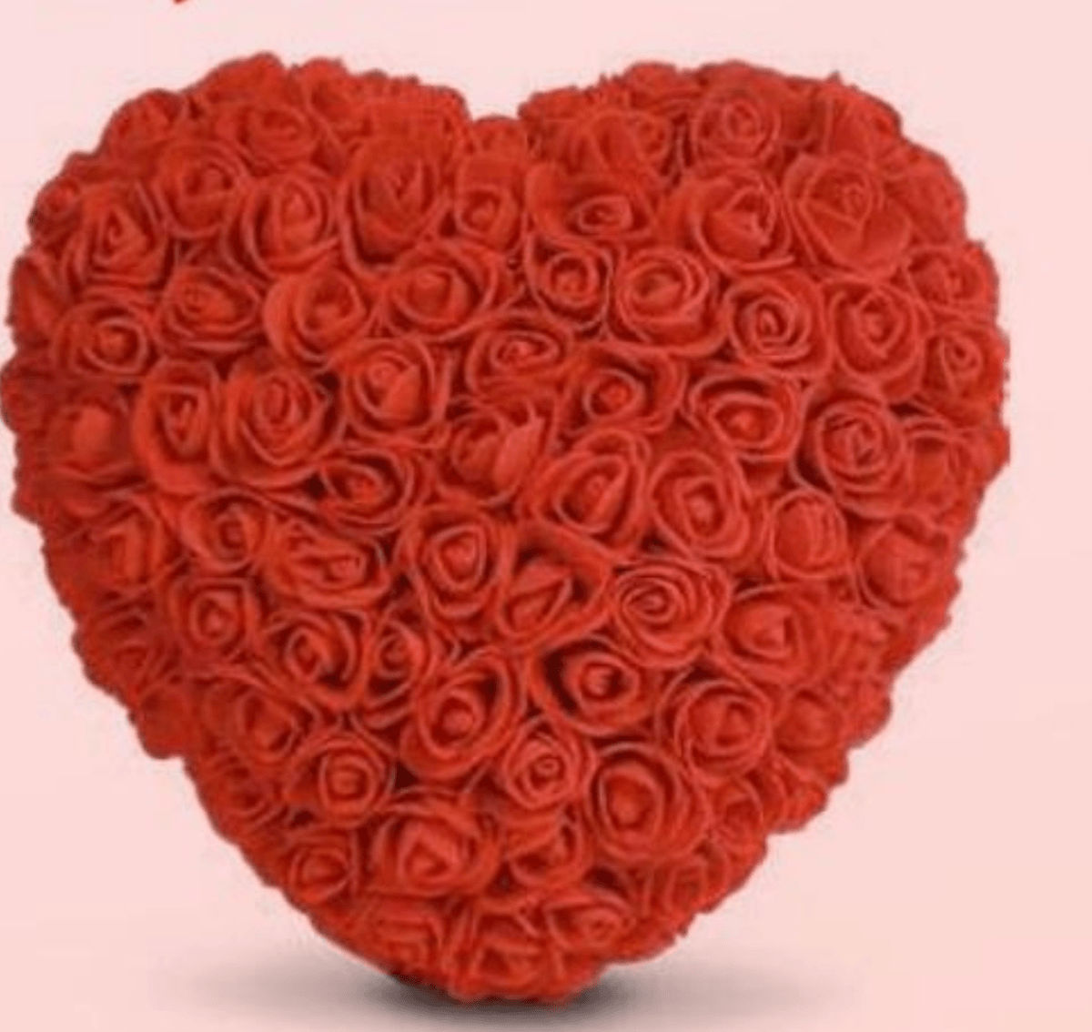 Valentinov srček iz umetnih vrtnic - Akcija v trgovini Eurospin