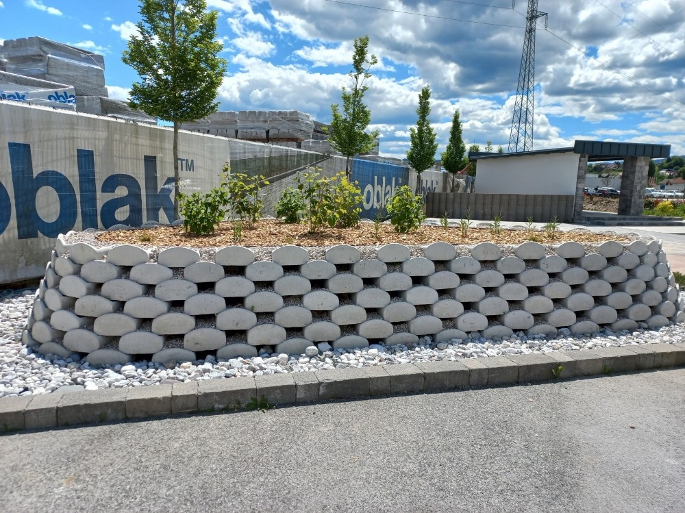 Betonski škarpniki Veliki 1 kos Akcija v trgovini Jager