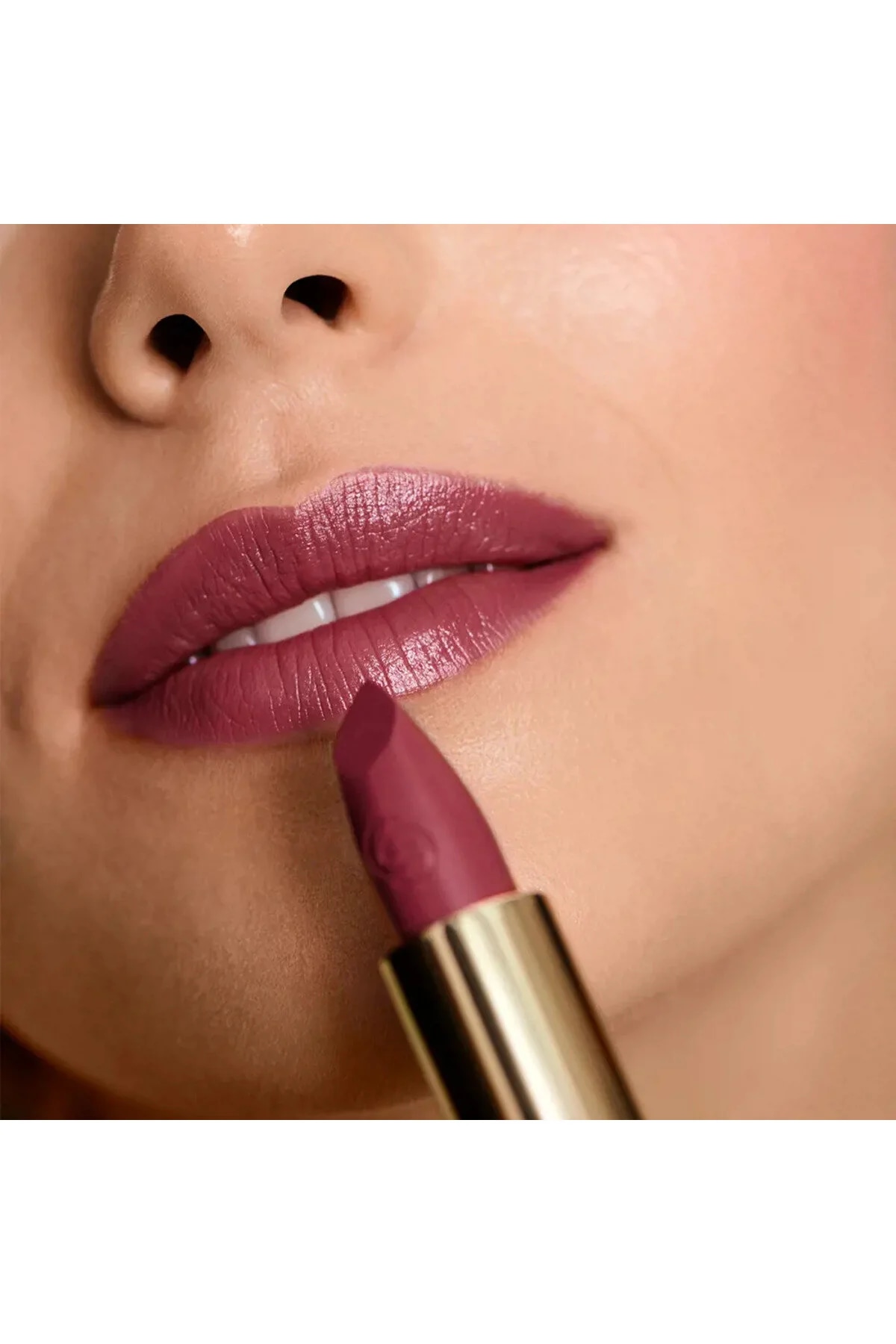 Giordani Gold Iconic Satin šminka Posh Plum 3.8 g - Akcija v trgovini Oriflame