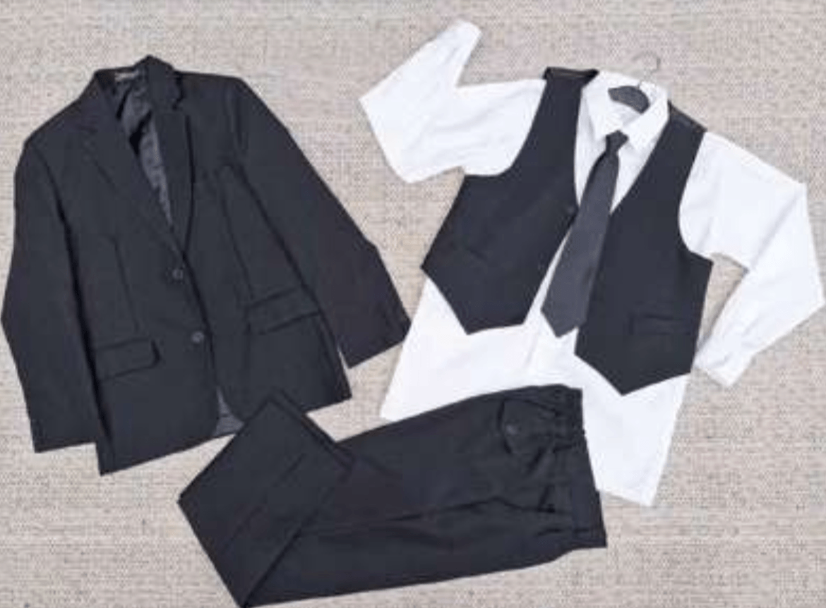 Deški 5 - delni komplet: srajca + kravata + telovnik + hlače + suknjič - Akcija v trgovini E.Leclerc