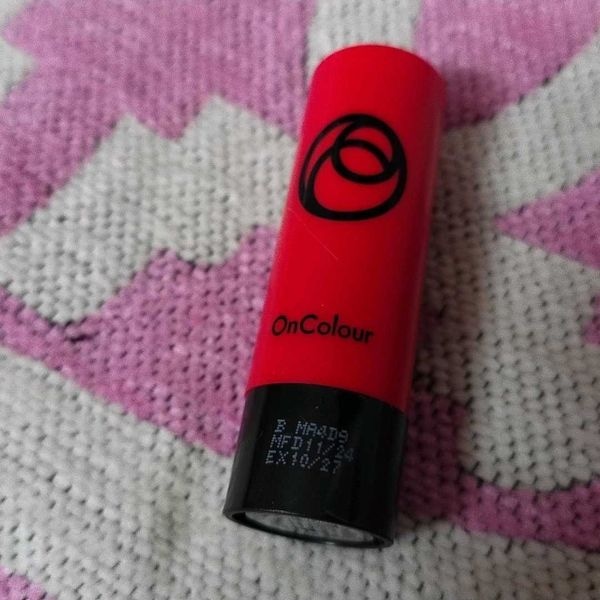 OnColour kremna šminka Coral Red 2.5 g - Akcija v trgovini Oriflame