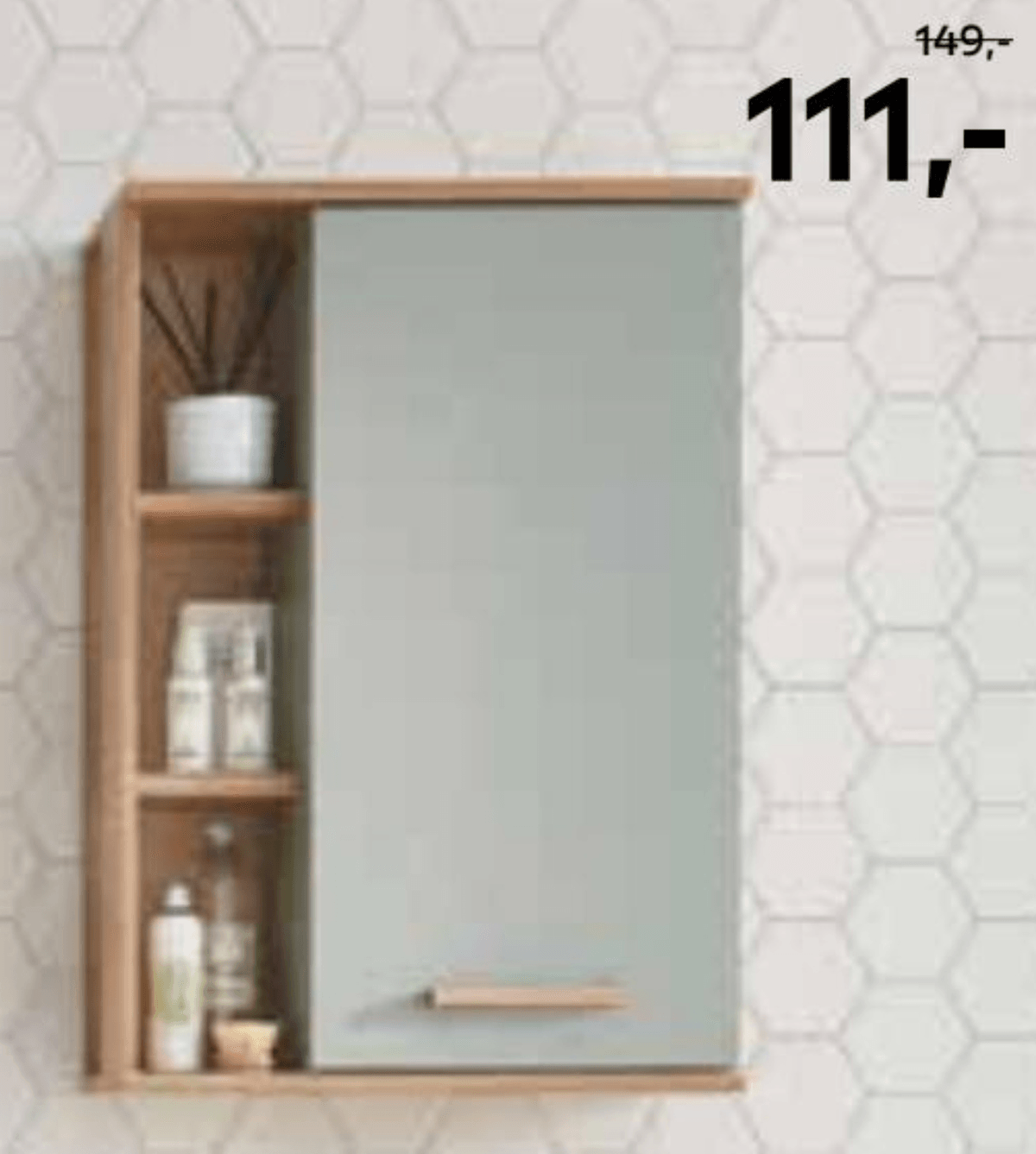 Viseča omarica - Akcija v trgovini Lesnina