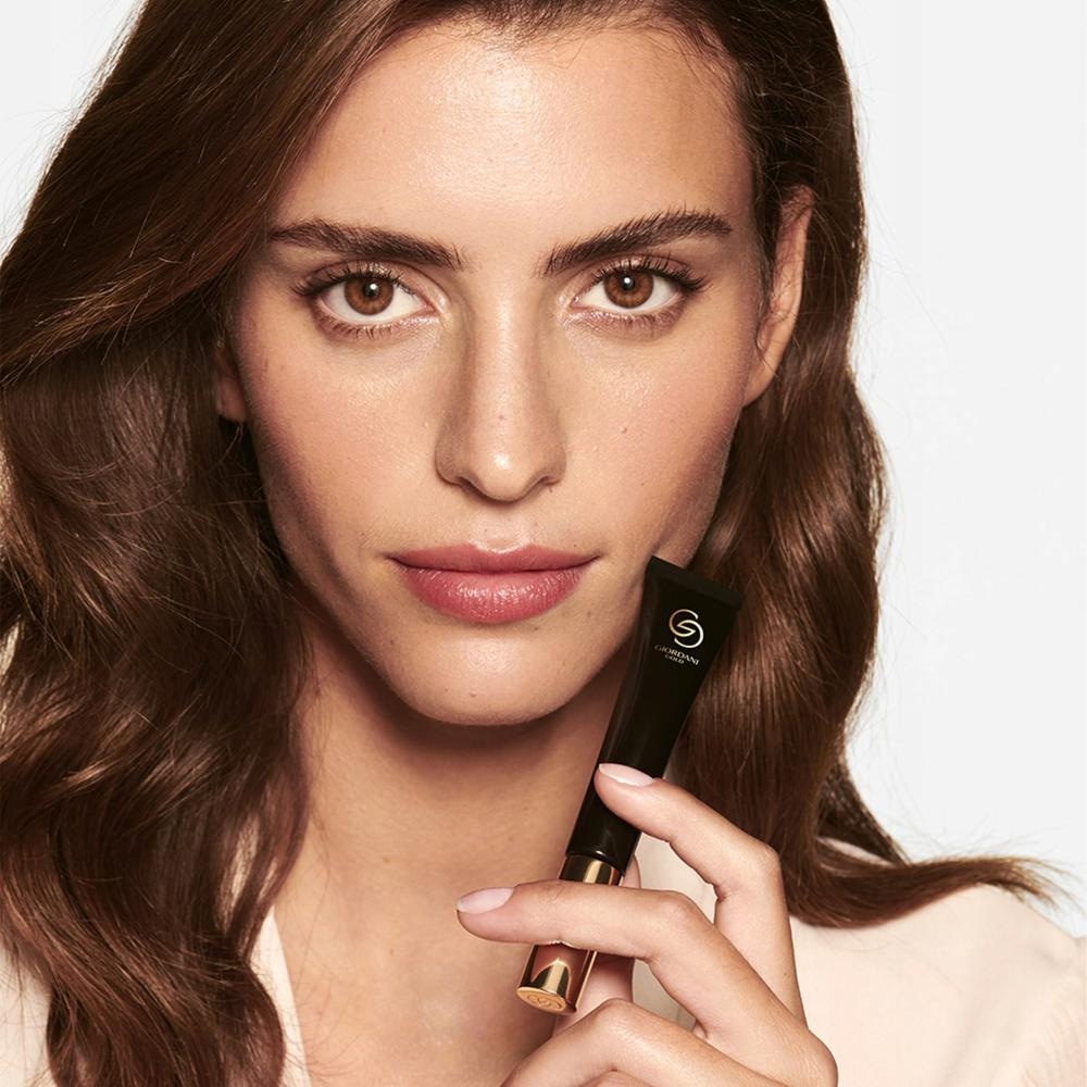 Giordani Gold korektor s serumom Medium 10 ml - Akcija v trgovini Oriflame