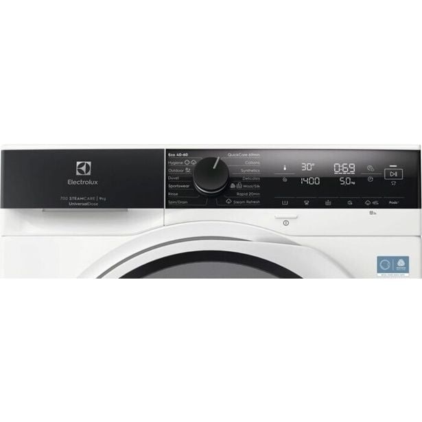 Electrolux Pralni stroj EW7F4494FE - Akcija v trgovini Merkur