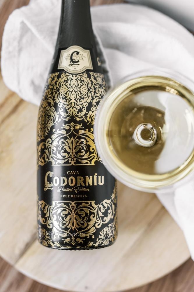 Codorníu Cava Brut do Limited Edition 0,75 l - Akcija v trgovini Hofer