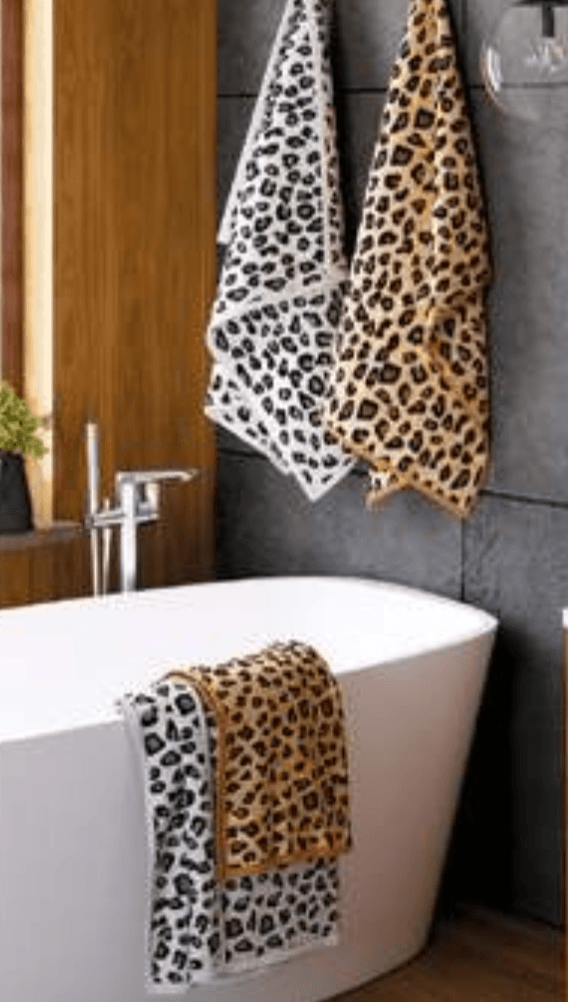 Brisača "Leopard" 50 x 100 cm Tisjala - Akcija v trgovini E.Leclerc