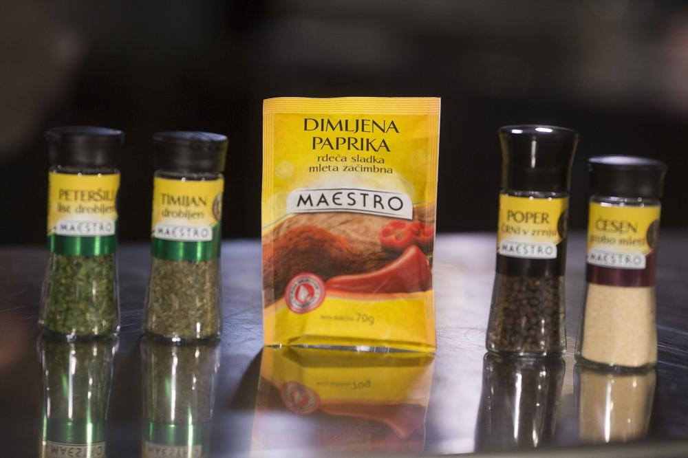 Izbrane začimbe poper ali paprika Maestro - Akcija v trgovini Mercator