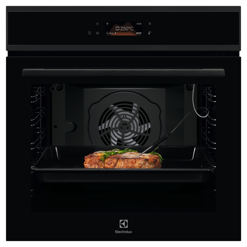 Vgradna pečica Electrolux EOE8P39H - Akcija v trgovini Merkur