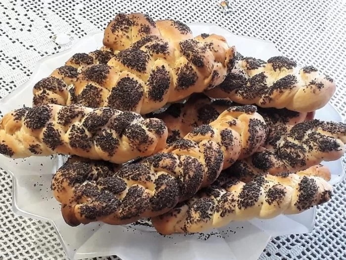 Makovka 4 kosi, 240 g Domači izdelek - Akcija v trgovini E.Leclerc