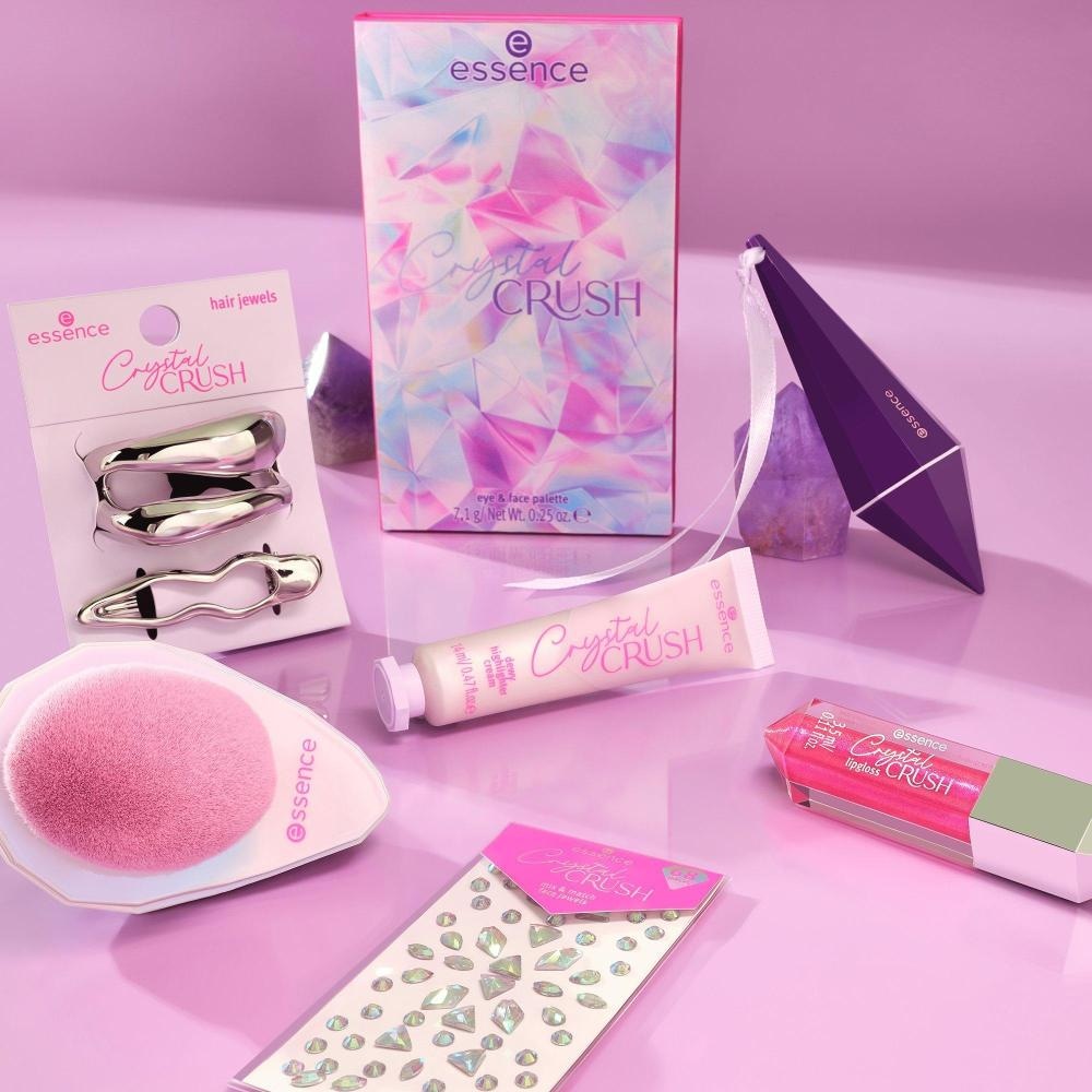 essence Crystal Crush Paleta ličil za oči in obraz - Akcija v trgovini Tuš