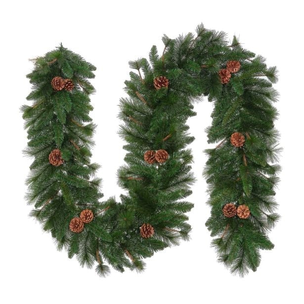 Zelena girlanda s storži