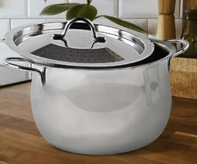 Posoda za kuhanje in odcejanje 4,5 I