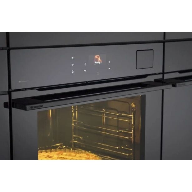 Vgradna pečica Hisense BI614P8B HISENSE