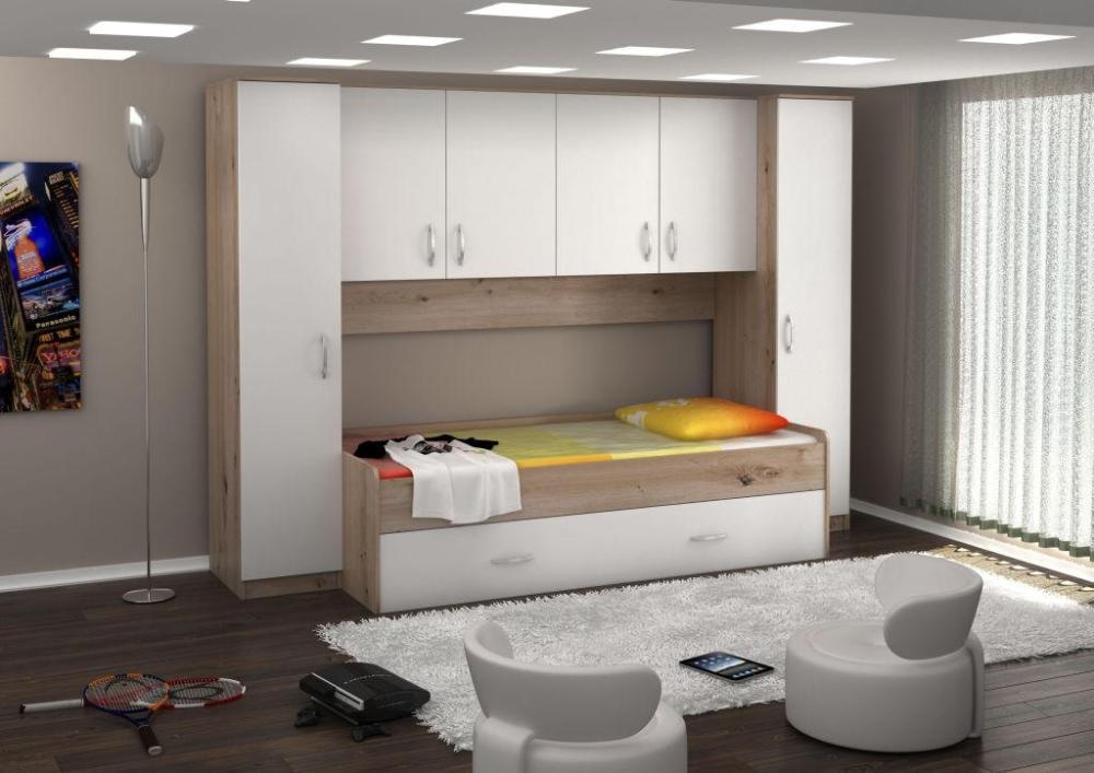 Mladinska soba z mostom