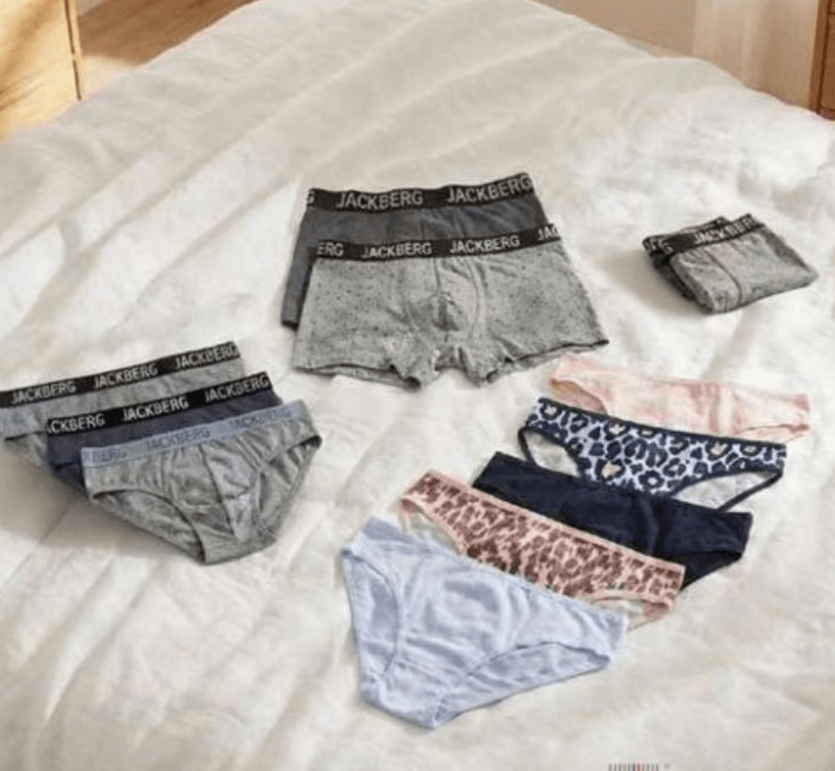 Komplet 5 ženskih spodnjih hlač 5 kom - Akcija v trgovini Eurospin