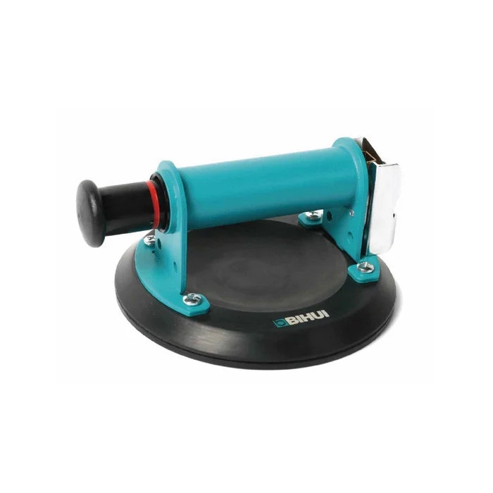 Vakuumski nosilec s pumpico