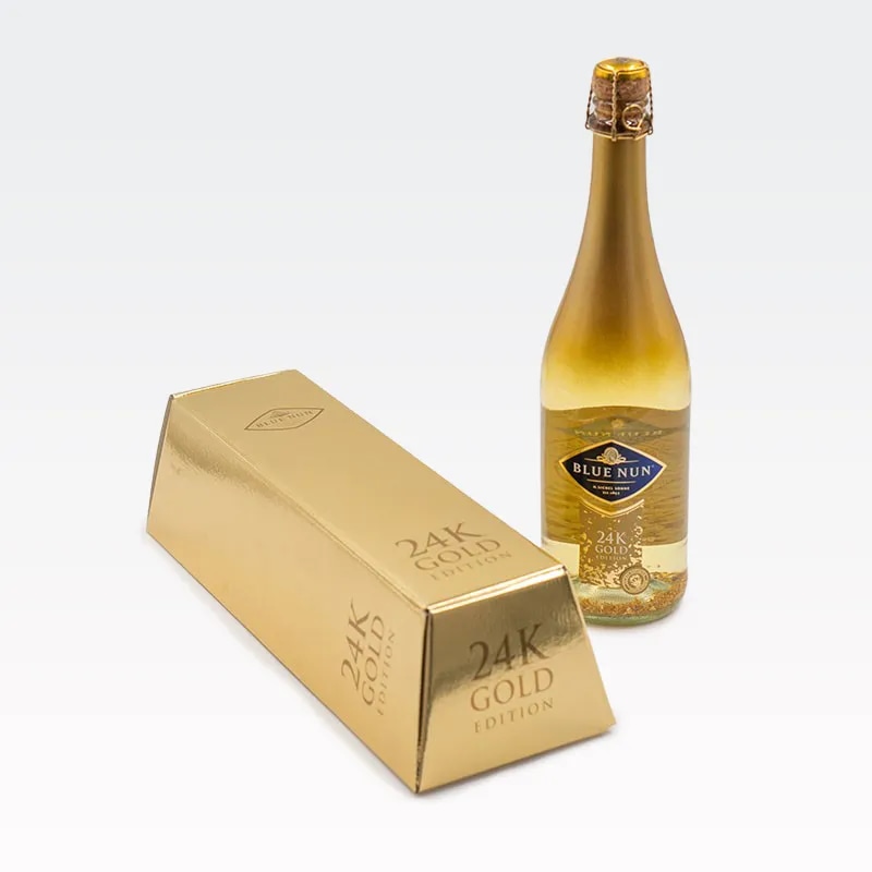 Peneče vino z zlatimi lističi Blue Nun 0,75 L