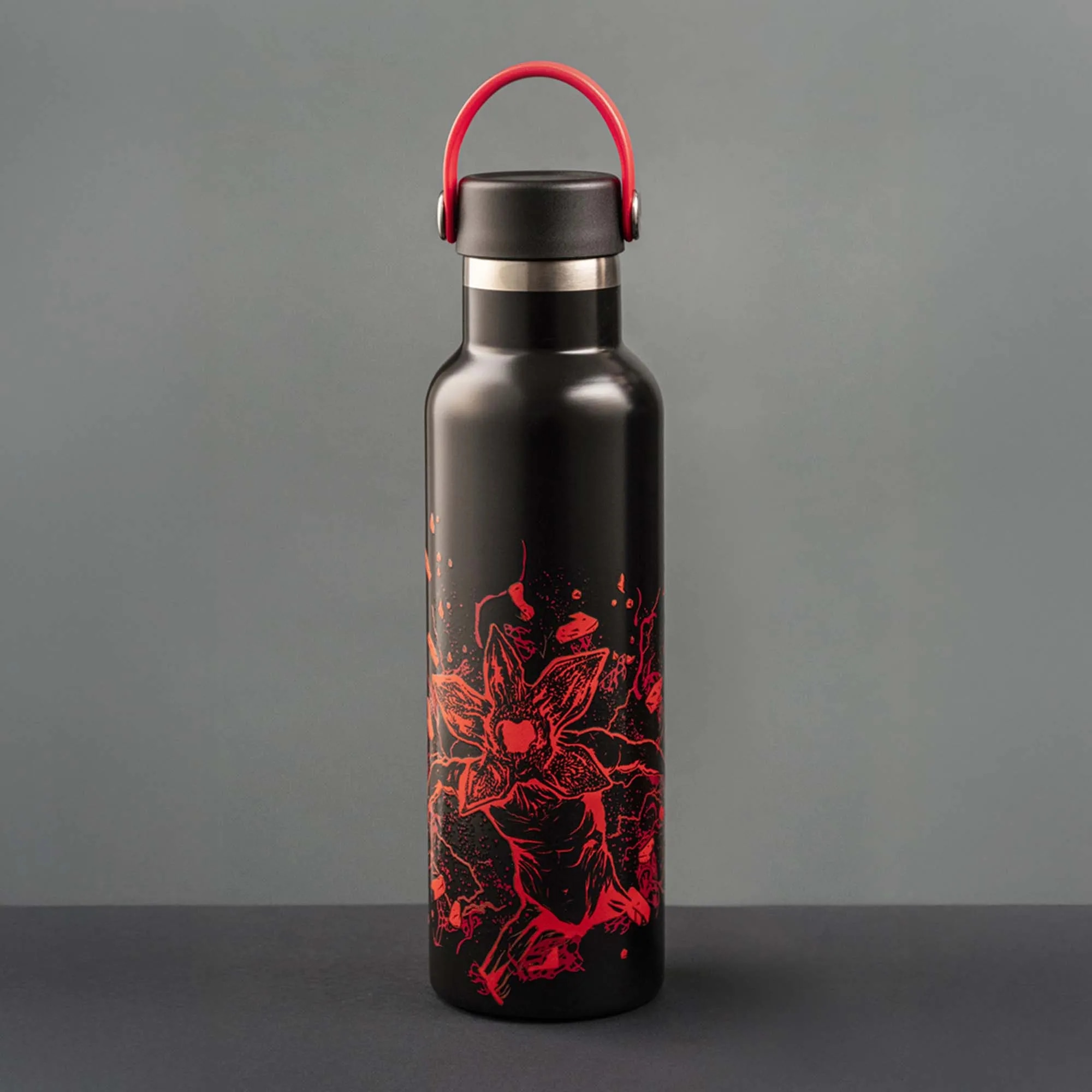 Termo steklenica Stranger Things 600 ml