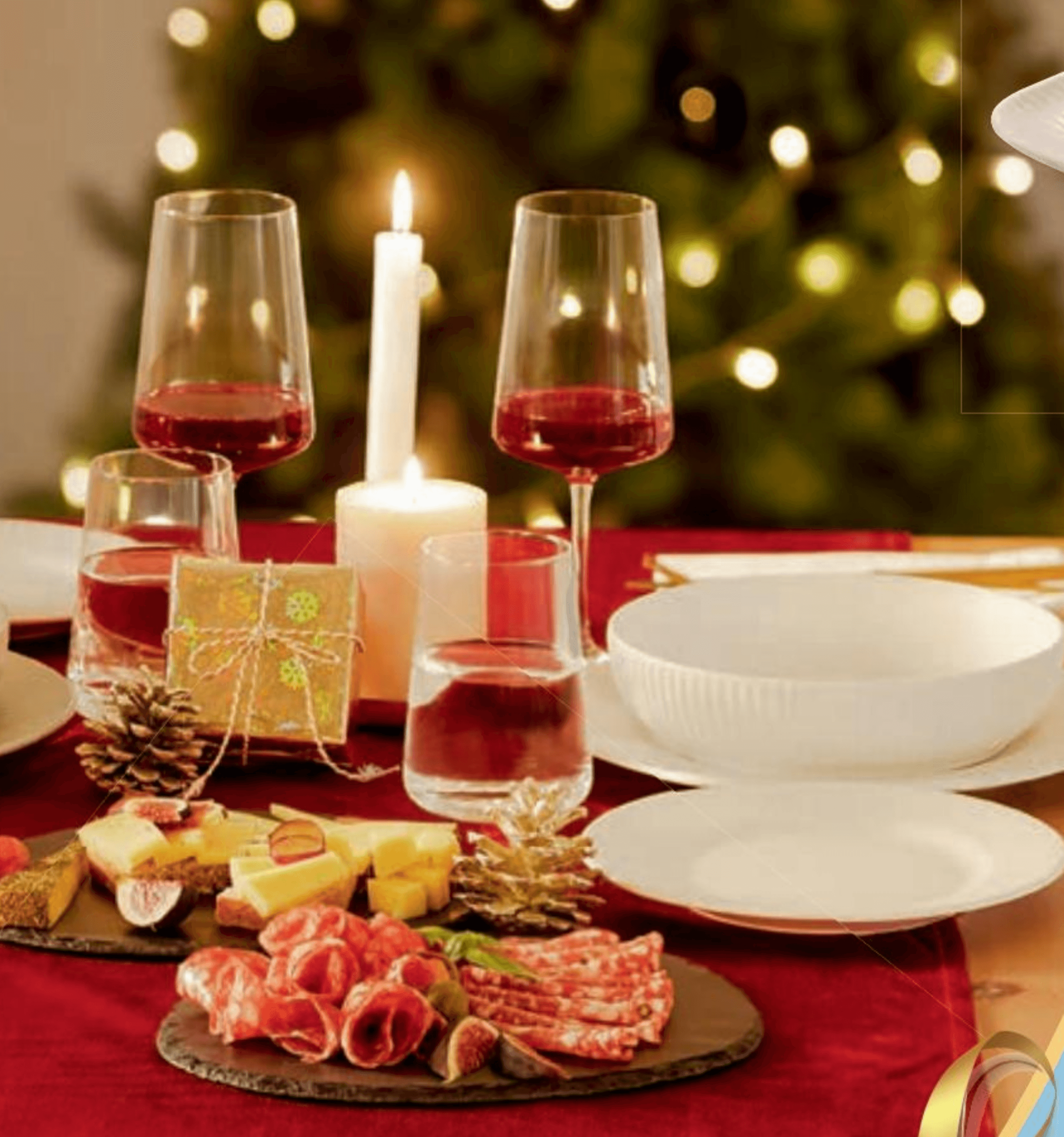 Crofton Božični jedilni servis 12-delni komplet