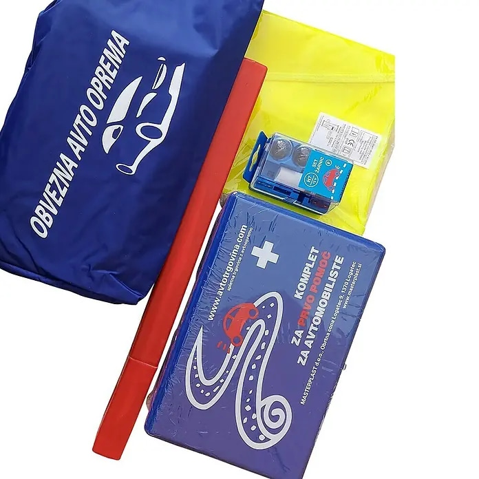 Komplet za prvo pomoč za osebna vozila