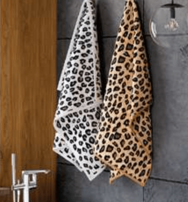 Brisača "Leopard" 50 x 100 cm - Akcija v trgovini E.Leclerc