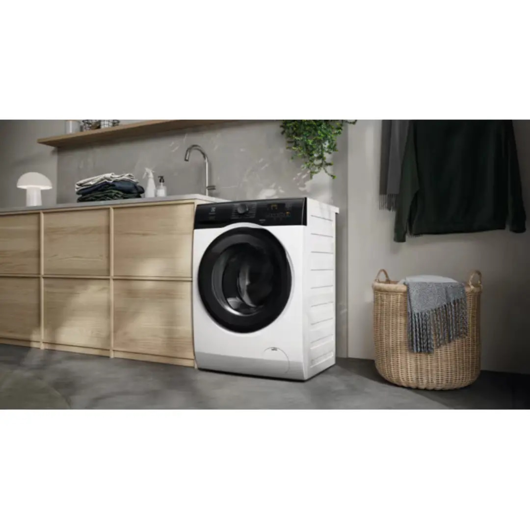 Pralni stroj Electrolux EW6F8482E - Akcija v trgovini Pevex