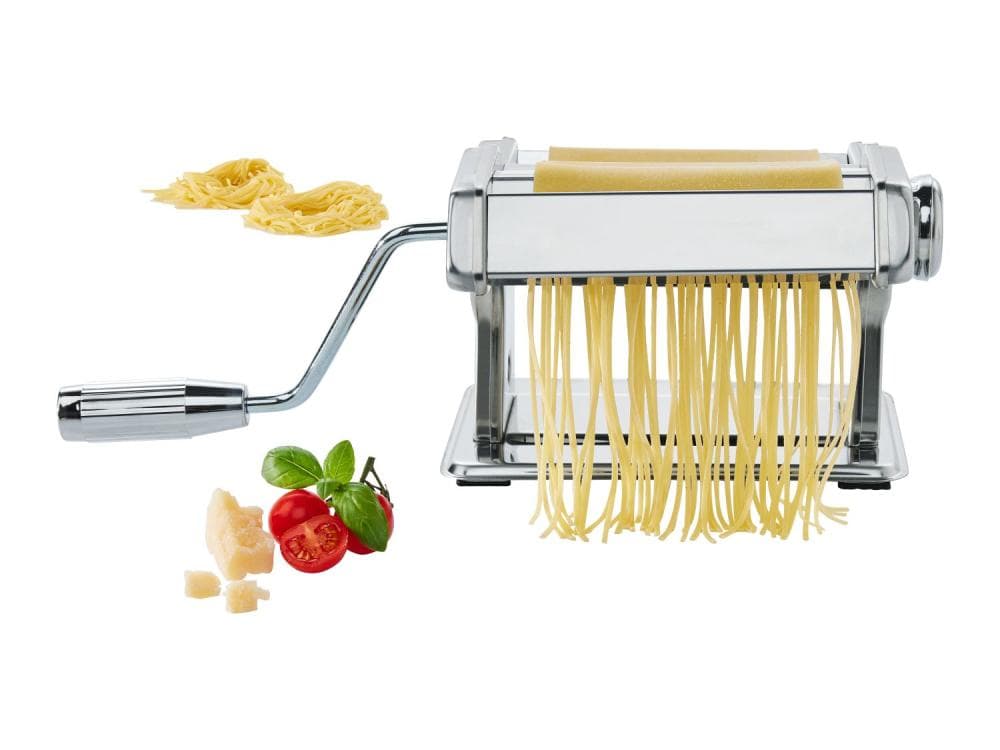 Strojček za testenine Akcija v trgovini Spar